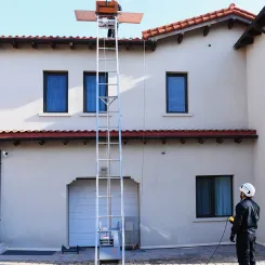Plug–in Ladder Hoist