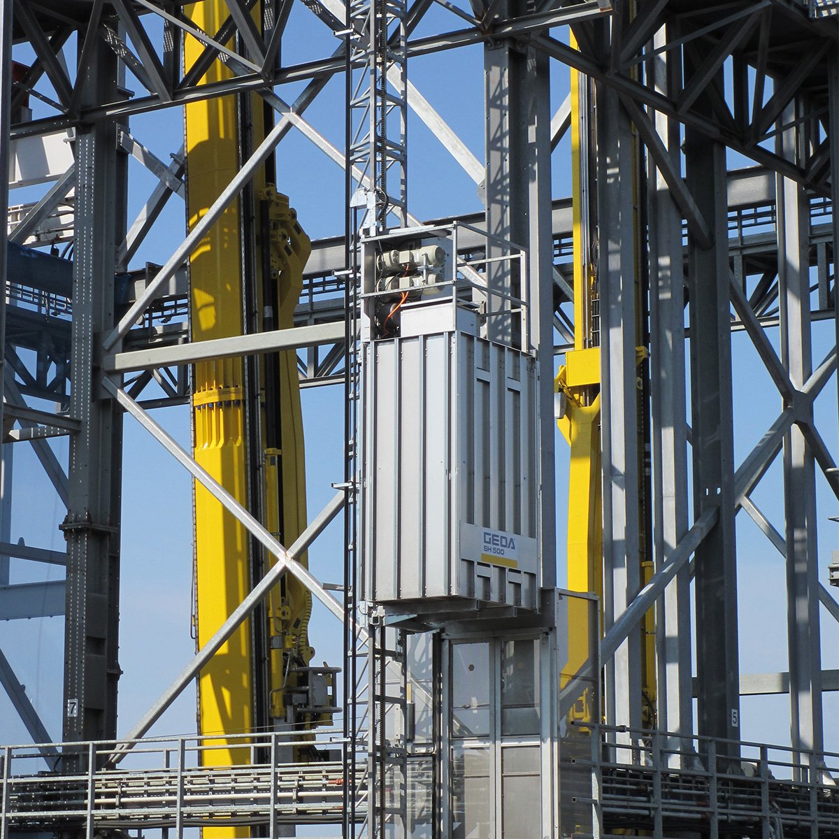 GEDA SH-300 Compact Service Hoist